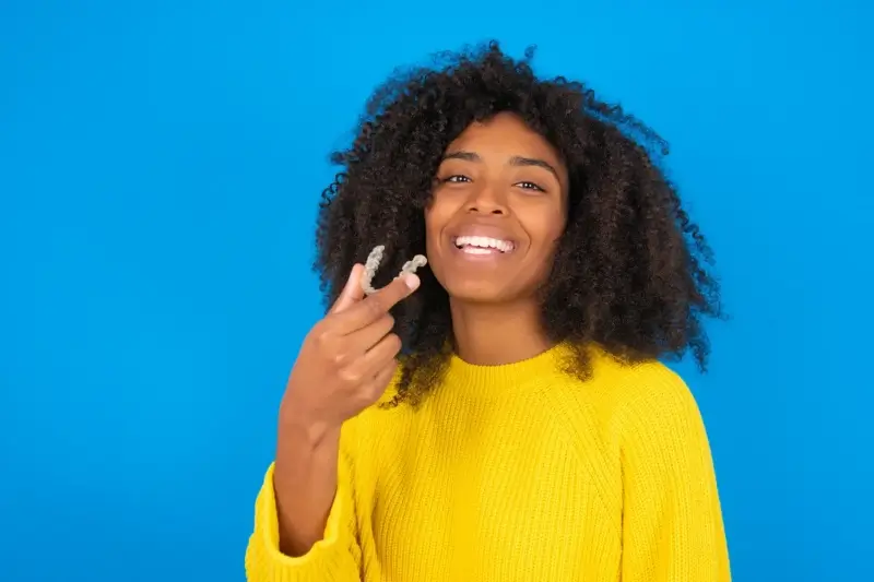Nakładki Invisalign czy warto?