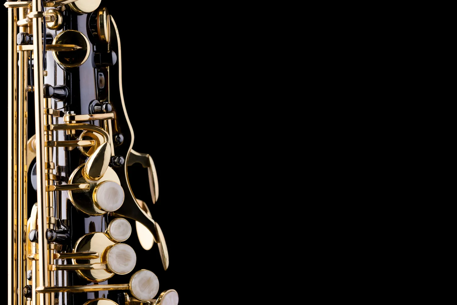 Kto stworzył saksofon?